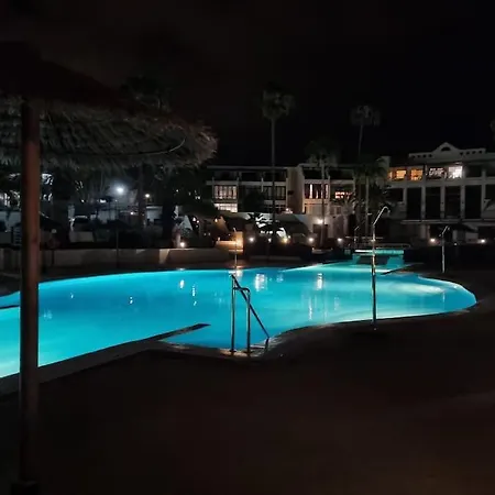 Taisa Playa Roca Appartement *