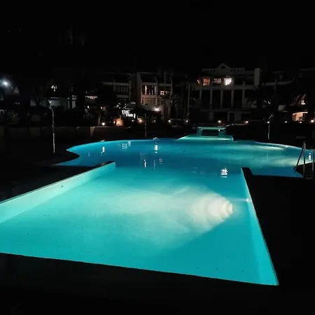 Taisa Playa Roca Apartman *