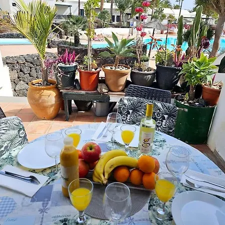 Taisa Playa Roca Apartment